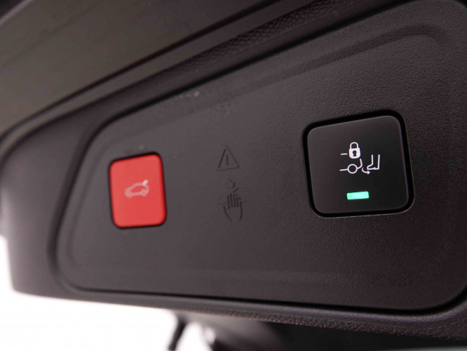 PEUGEOT_PEUGEOT_3008_2548285_6.jpg