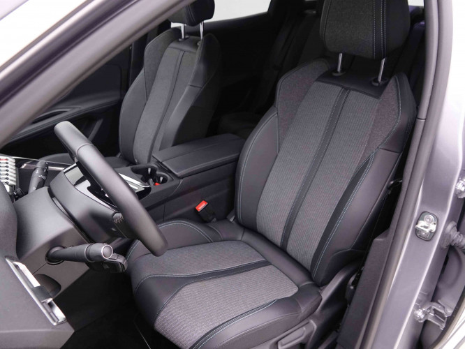 PEUGEOT_PEUGEOT_3008_2548285_7.jpg