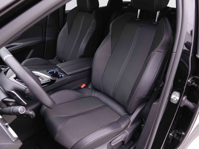 PEUGEOT_PEUGEOT_3008_2548363_7.jpg