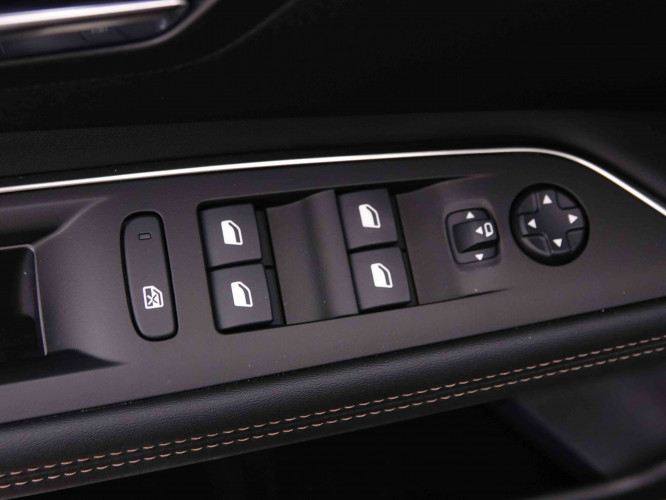 PEUGEOT_PEUGEOT_3008_2548364_22.jpg