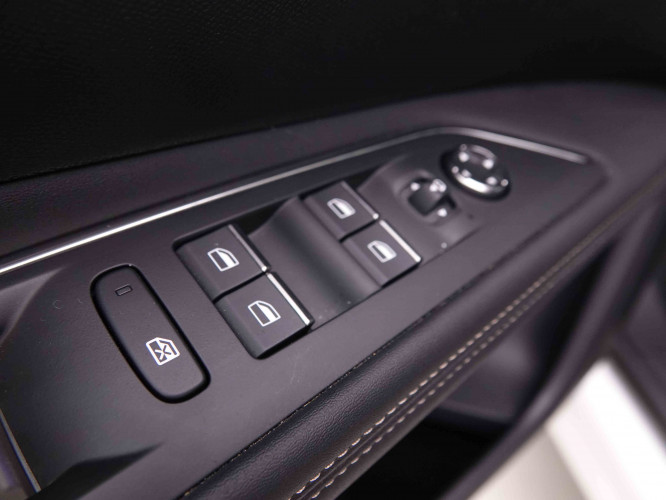 PEUGEOT_PEUGEOT_3008_2548365_21.jpg