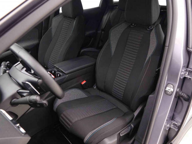 PEUGEOT_PEUGEOT_3008_2548767_6.jpg