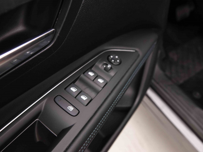 PEUGEOT_PEUGEOT_3008_2549459_20.jpg