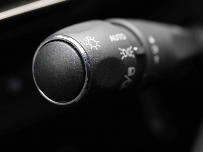 PEUGEOT_PEUGEOT_3008_2549460_17.jpg