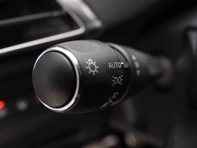 PEUGEOT_PEUGEOT_3008_2549462_18.jpg