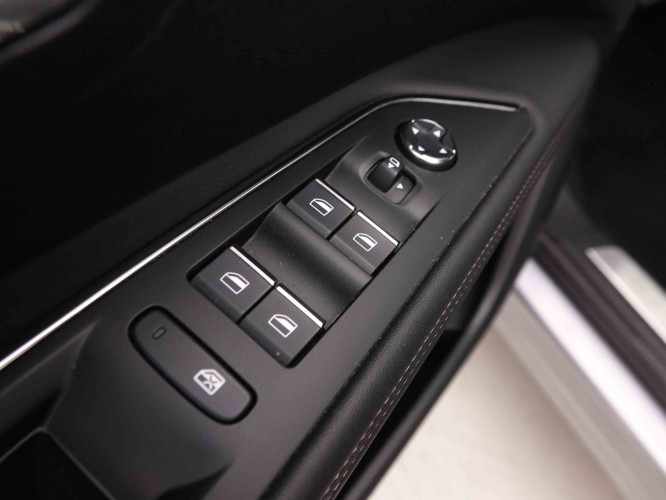 PEUGEOT_PEUGEOT_3008_2549464_23.jpg