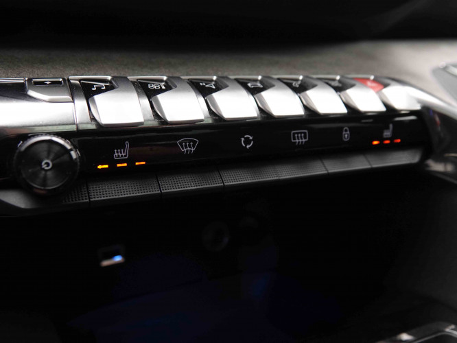 PEUGEOT_PEUGEOT_3008_2549465_17.jpg