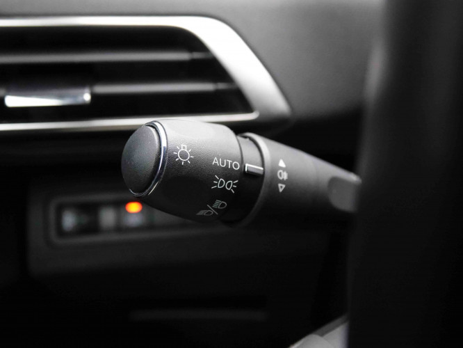 PEUGEOT_PEUGEOT_3008_2550326_15.jpg PEUGEOT_PEUGEOT_3008_2550326_15.jpg