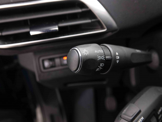 PEUGEOT_PEUGEOT_3008_2550338_16.jpg PEUGEOT_PEUGEOT_3008_2550338_16.jpg