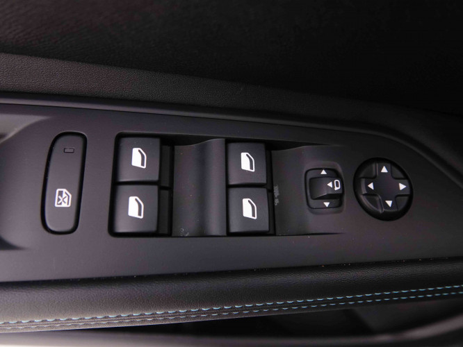 PEUGEOT_PEUGEOT_3008_2550340_21.jpg PEUGEOT_PEUGEOT_3008_2550340_21.jpg