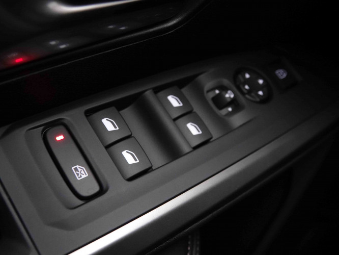PEUGEOT_PEUGEOT_3008_2652126_20.jpg