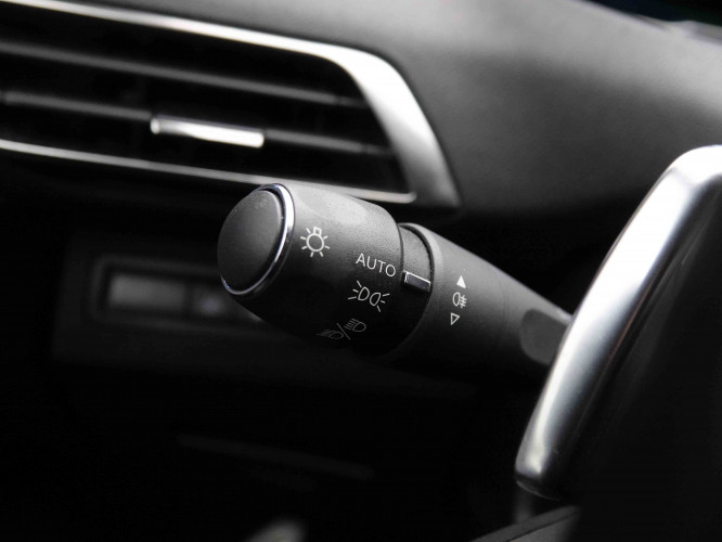 PEUGEOT_PEUGEOT_3008_2652901_17.jpg