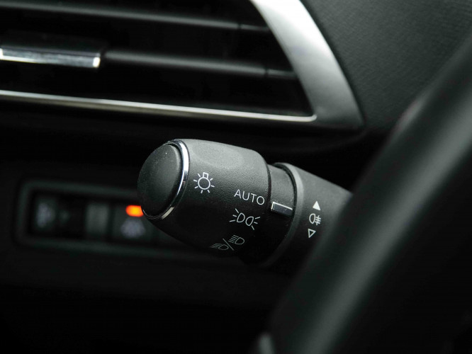 PEUGEOT_PEUGEOT_3008_2653102_17.jpg PEUGEOT_PEUGEOT_3008_2653102_17.jpg