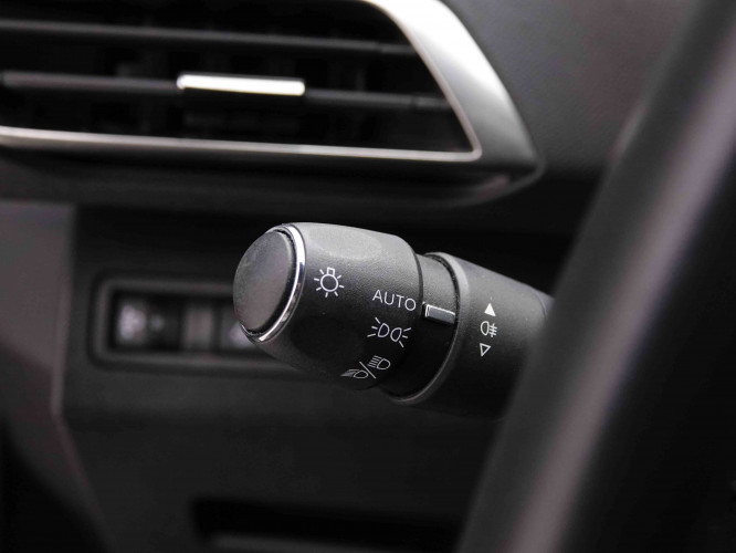 PEUGEOT_PEUGEOT_3008_2653104_16.jpg