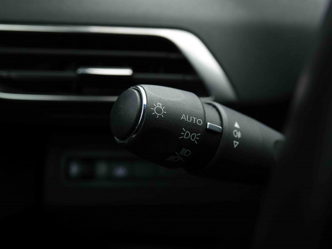 PEUGEOT_PEUGEOT_3008_2653105_17.jpg PEUGEOT_PEUGEOT_3008_2653105_17.jpg