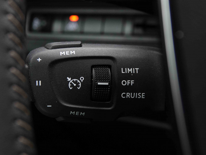 PEUGEOT_PEUGEOT_3008_2653106_18.jpg