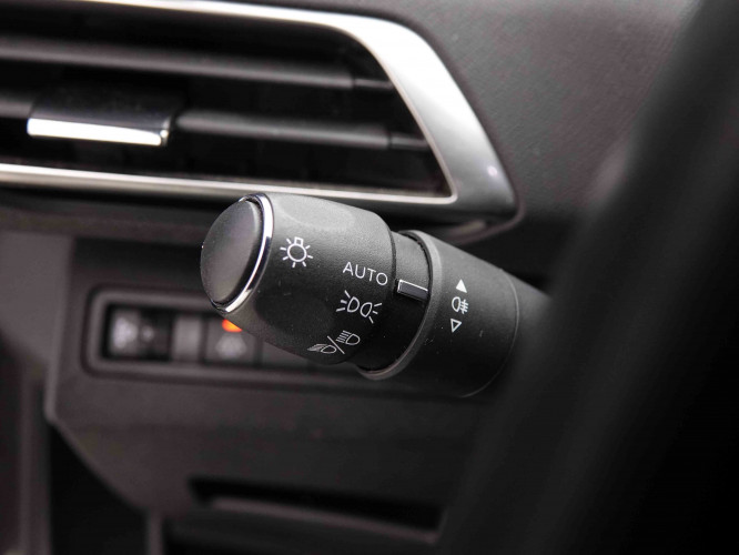 PEUGEOT_PEUGEOT_3008_2653109_16.jpg