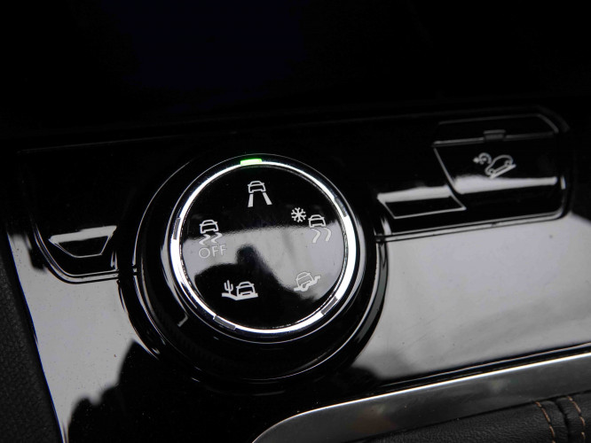 PEUGEOT_PEUGEOT_3008_2653196_17.jpg