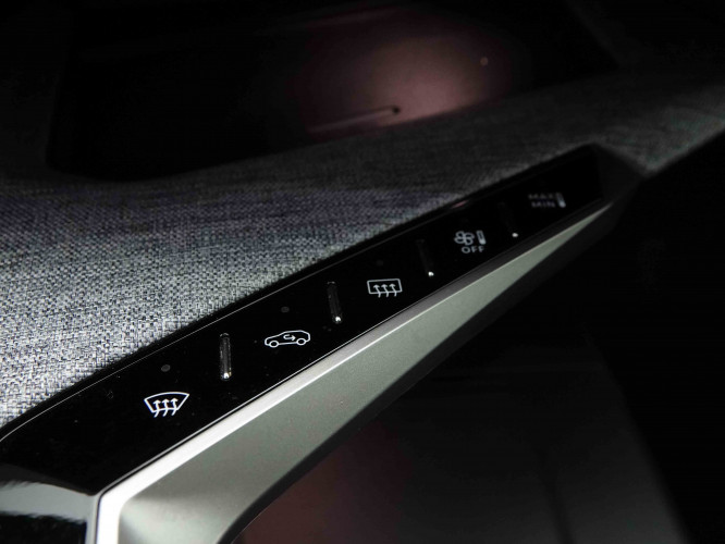 PEUGEOT_PEUGEOT_3008_2653568_10.jpg