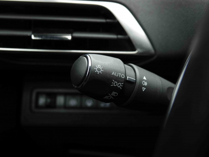 PEUGEOT_PEUGEOT_3008_2654228_17.jpg