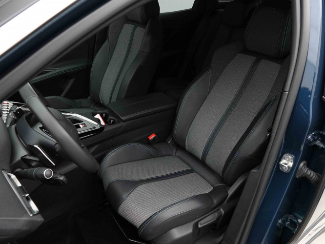 PEUGEOT_PEUGEOT_3008_2654228_7.jpg