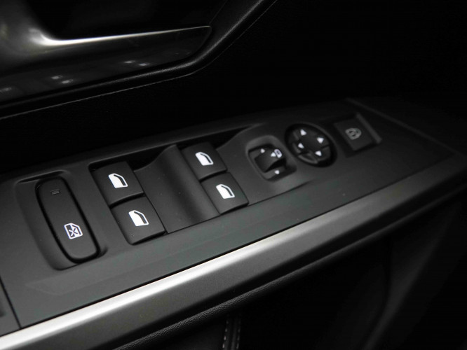 PEUGEOT_PEUGEOT_3008_2654550_20.jpg