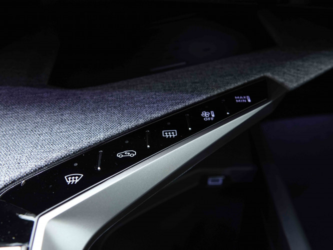 PEUGEOT_PEUGEOT_3008_2655571_13.jpg