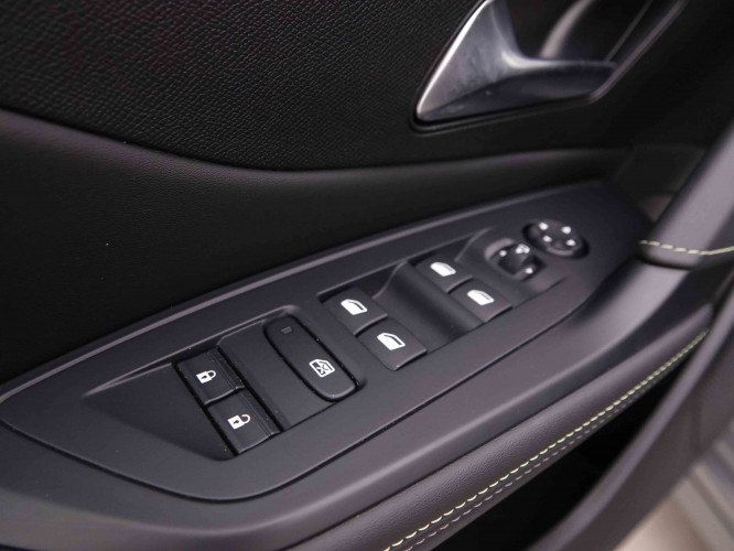 PEUGEOT_PEUGEOT_308_2547824_20.jpg