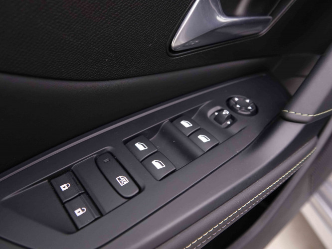 PEUGEOT_PEUGEOT_308_2547837_19.jpg