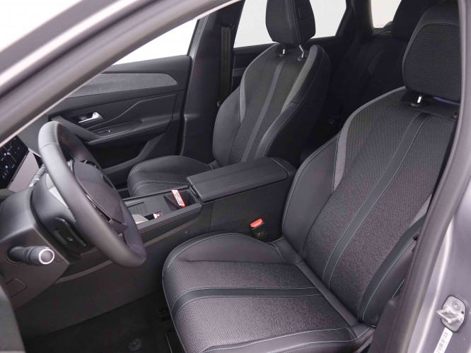 PEUGEOT_PEUGEOT_308_2548269_6.jpg