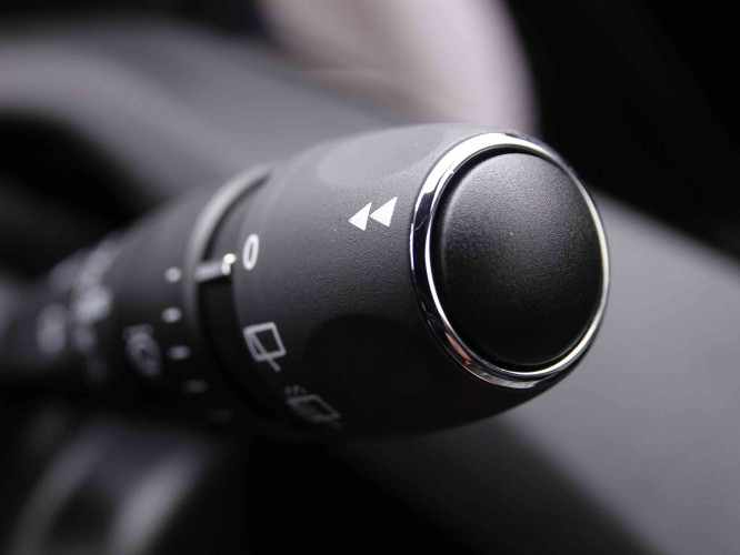 PEUGEOT_PEUGEOT_308_2548371_18.jpg