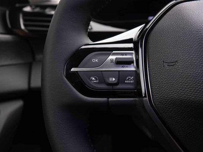 PEUGEOT_PEUGEOT_308_2549656_18.jpg