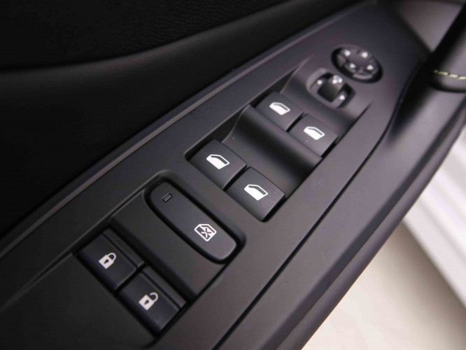 PEUGEOT_PEUGEOT_308_2550307_21.jpg