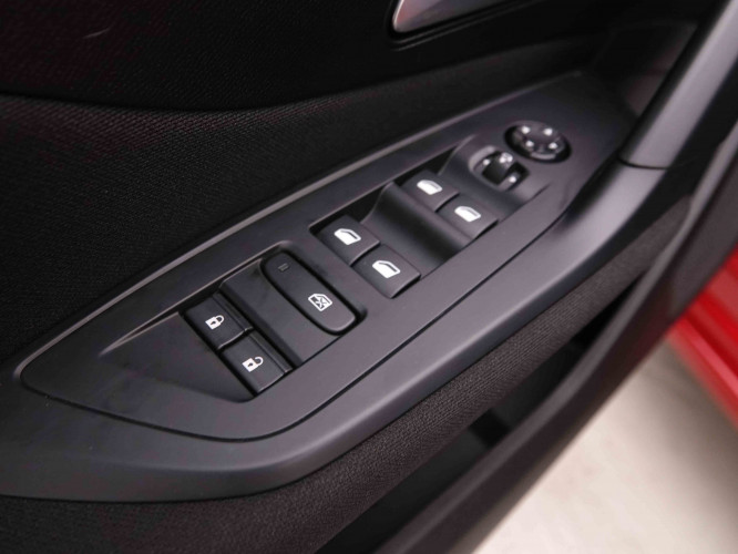 PEUGEOT_PEUGEOT_308_2550393_18.jpg PEUGEOT_PEUGEOT_308_2550393_18.jpg