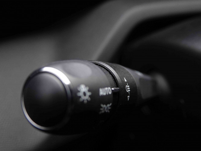 PEUGEOT_PEUGEOT_308_2550394_15.jpg PEUGEOT_PEUGEOT_308_2550394_15.jpg