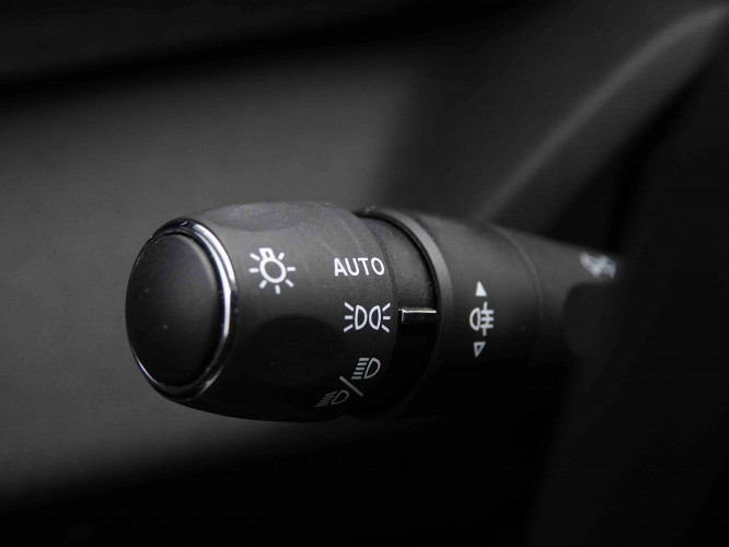 PEUGEOT_PEUGEOT_308_2550962_15.jpg