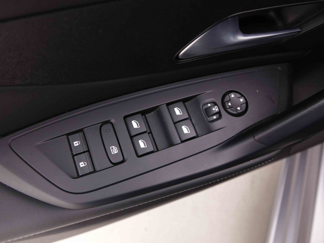PEUGEOT_PEUGEOT_308_2652106_19.jpg