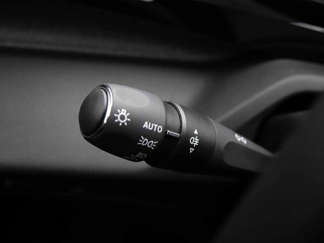 PEUGEOT_PEUGEOT_308_2652253_16.jpg