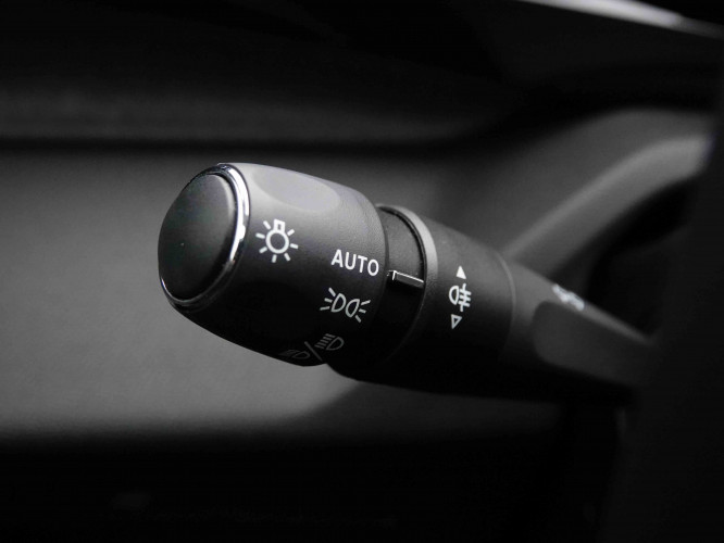 PEUGEOT_PEUGEOT_308_2652261_16.jpg PEUGEOT_PEUGEOT_308_2652261_16.jpg