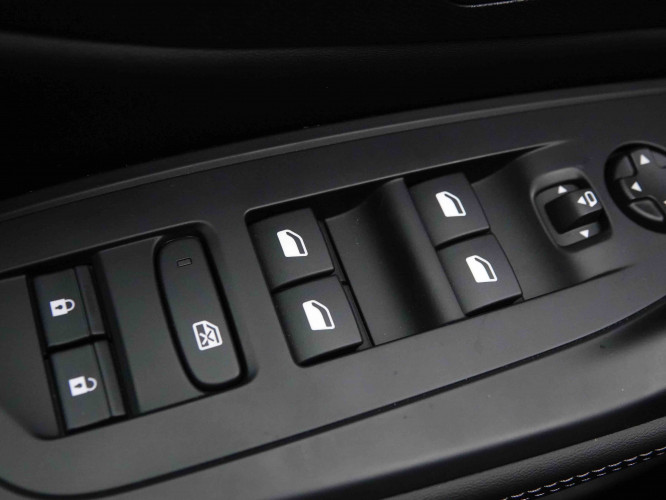 PEUGEOT_PEUGEOT_308_2652597_20.jpg