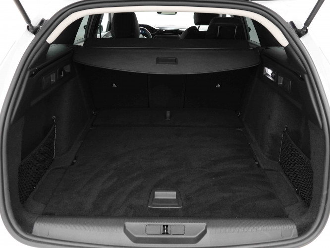 PEUGEOT_PEUGEOT_308_2653612_5.jpg