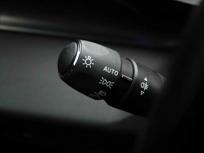 PEUGEOT_PEUGEOT_308_2653800_16.jpg