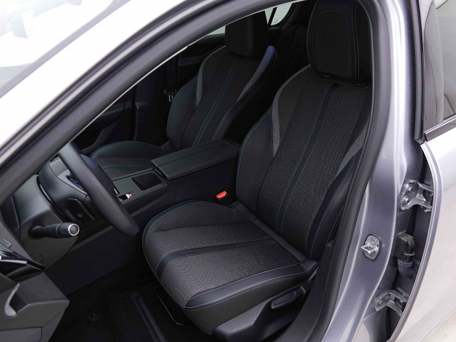 PEUGEOT_PEUGEOT_308_2655082_6.jpg