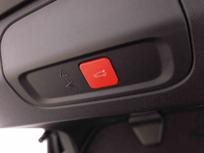 PEUGEOT_PEUGEOT_408_2446340_6.jpg