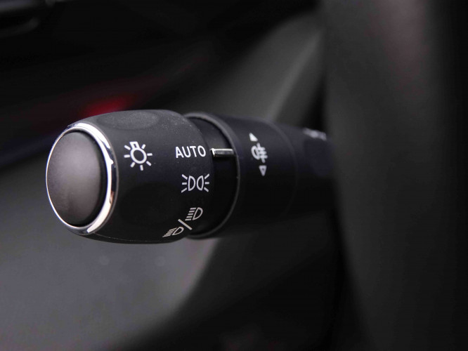 PEUGEOT_PEUGEOT_408_2548242_17.jpg