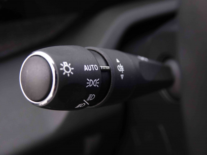 PEUGEOT_PEUGEOT_408_2548249_15.jpg