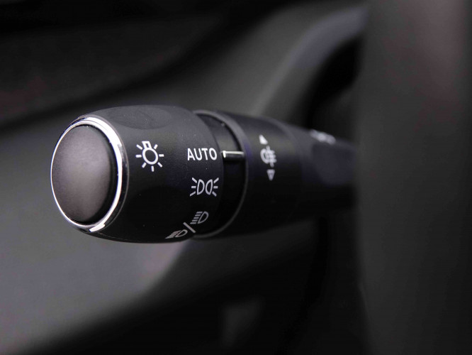 PEUGEOT_PEUGEOT_408_2548257_17.jpg