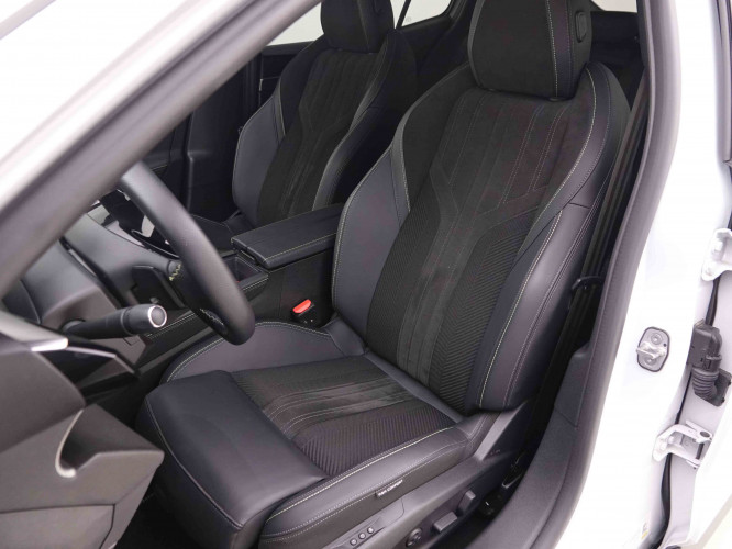 PEUGEOT_PEUGEOT_408_2548402_7.jpg