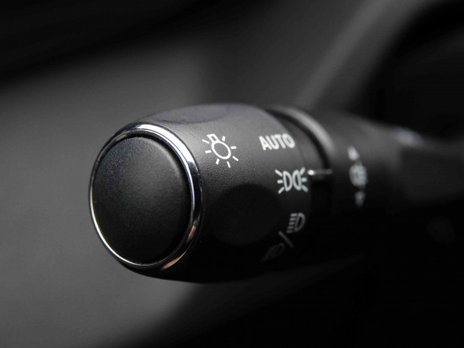 PEUGEOT_PEUGEOT_408_2549545_19.jpg