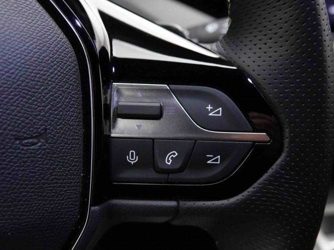 PEUGEOT_PEUGEOT_408_2551835_20.jpg PEUGEOT_PEUGEOT_408_2551835_20.jpg